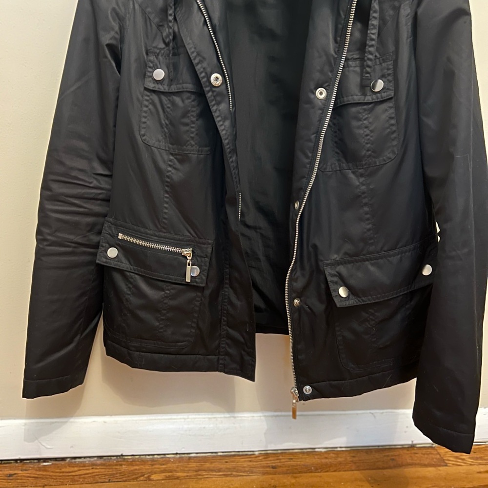 Spring/Fall rain Jacket - Picture 2 of 4